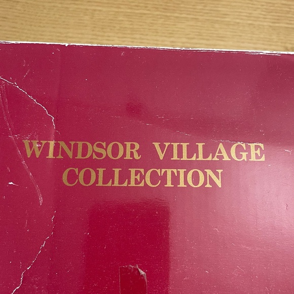 Windsor Christmas Village General Store Ceramic Holiday Decor Orig Box Retired - Picture 7 of 11